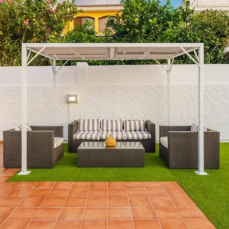 Iris 8 House